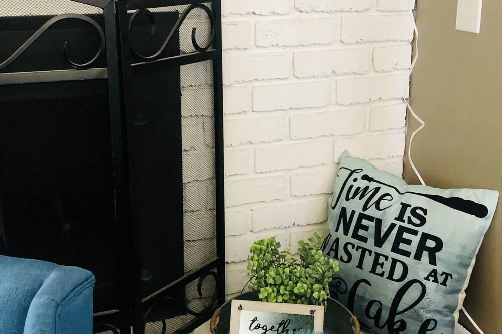 Photo of Bedroom in Grove