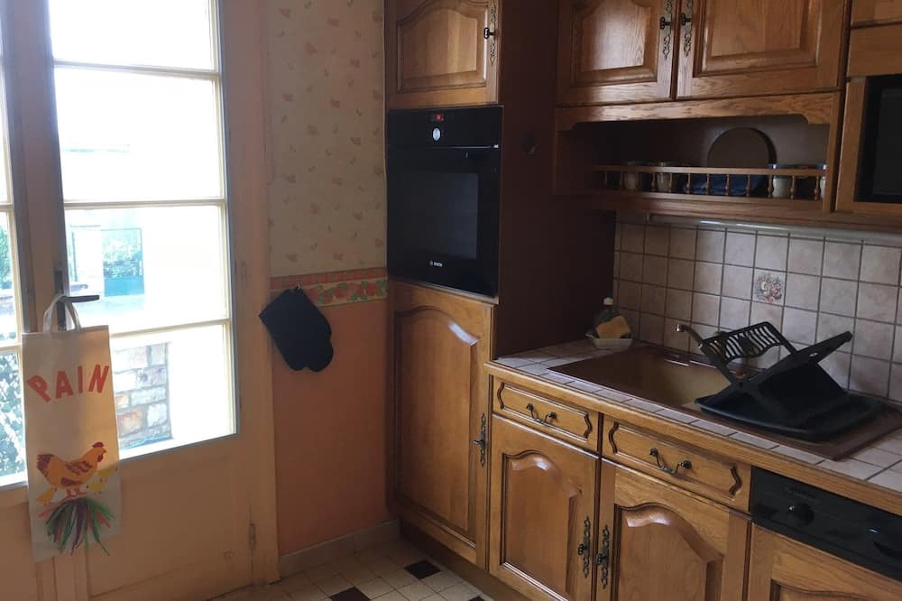 Photo of Kitchen in Domfront