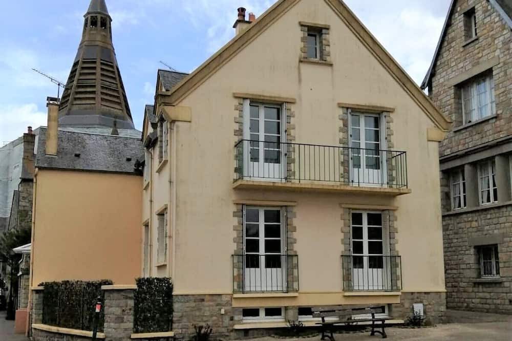 Photo of Outdoor in Domfront