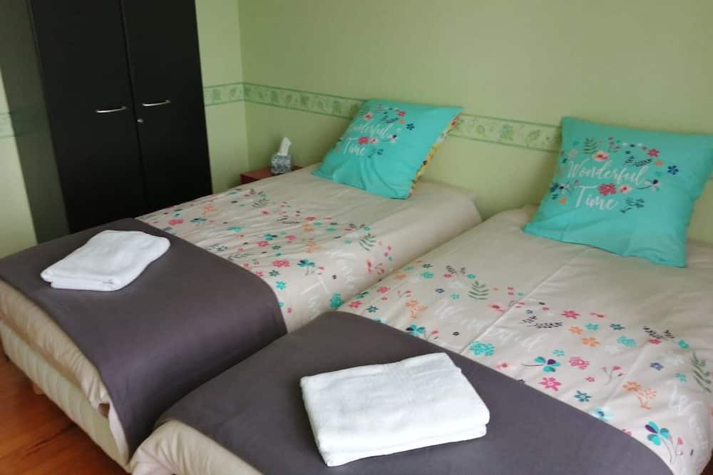 Photo of Bedroom in Domfront