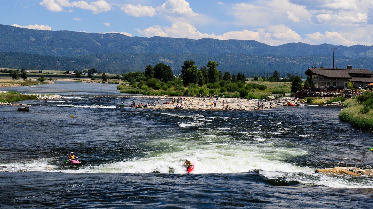 Photo of Others in Cascade