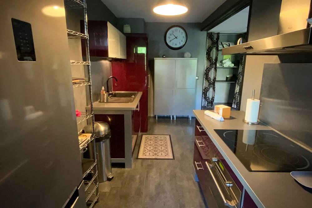 Photo of Kitchen in Antigone