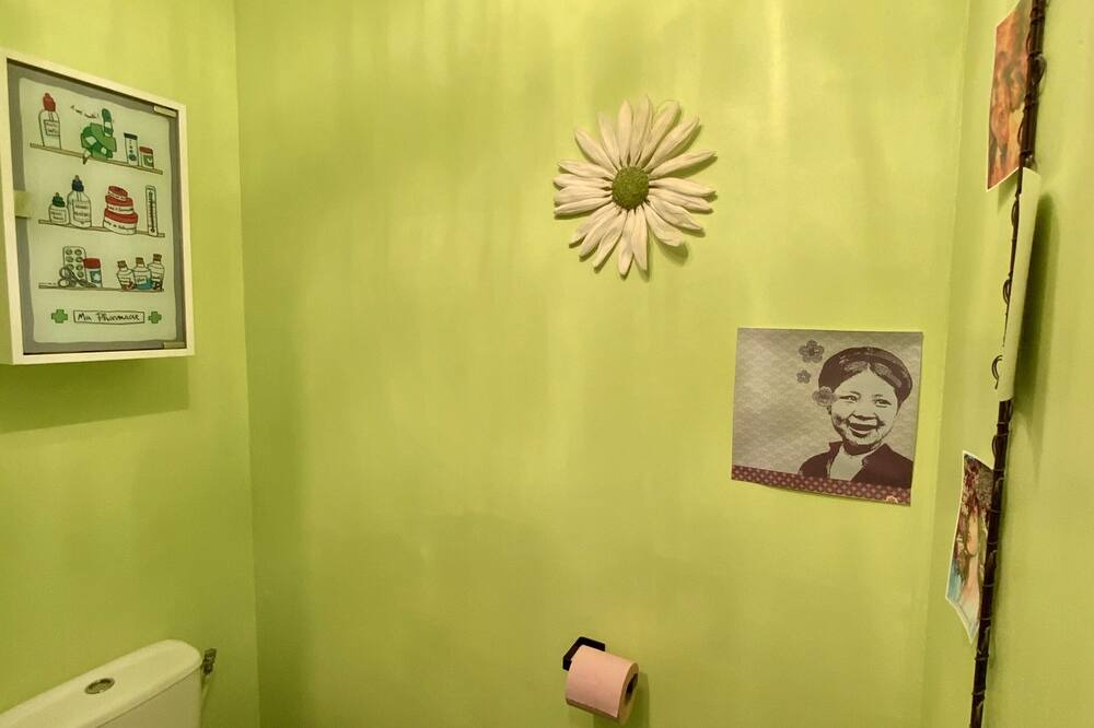 Photo of Bedroom in Antigone