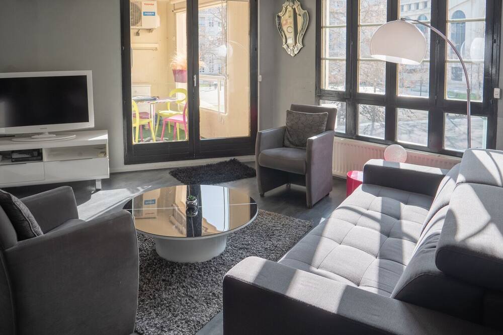 Photo of Livingroom in Antigone