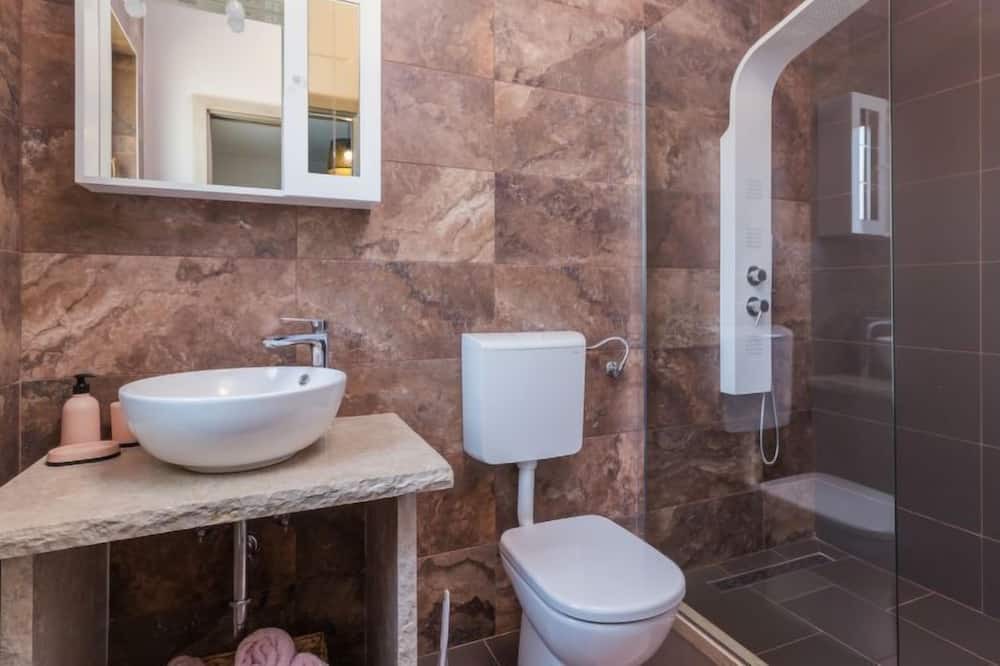 Photo of Bathroom in Kaldanija