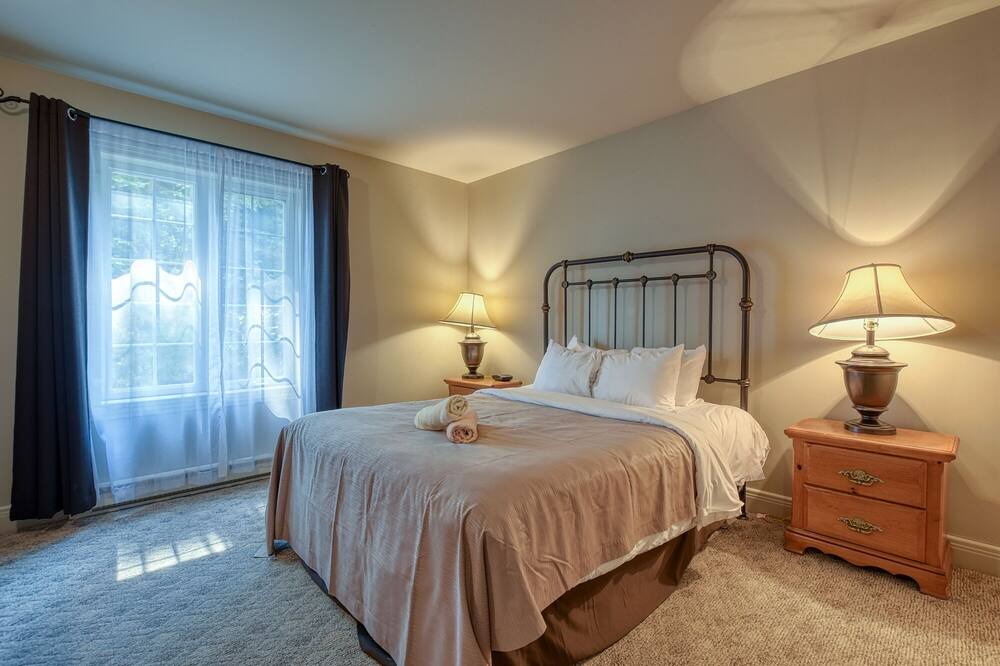 Photo of Bedroom in Mont-Tremblant