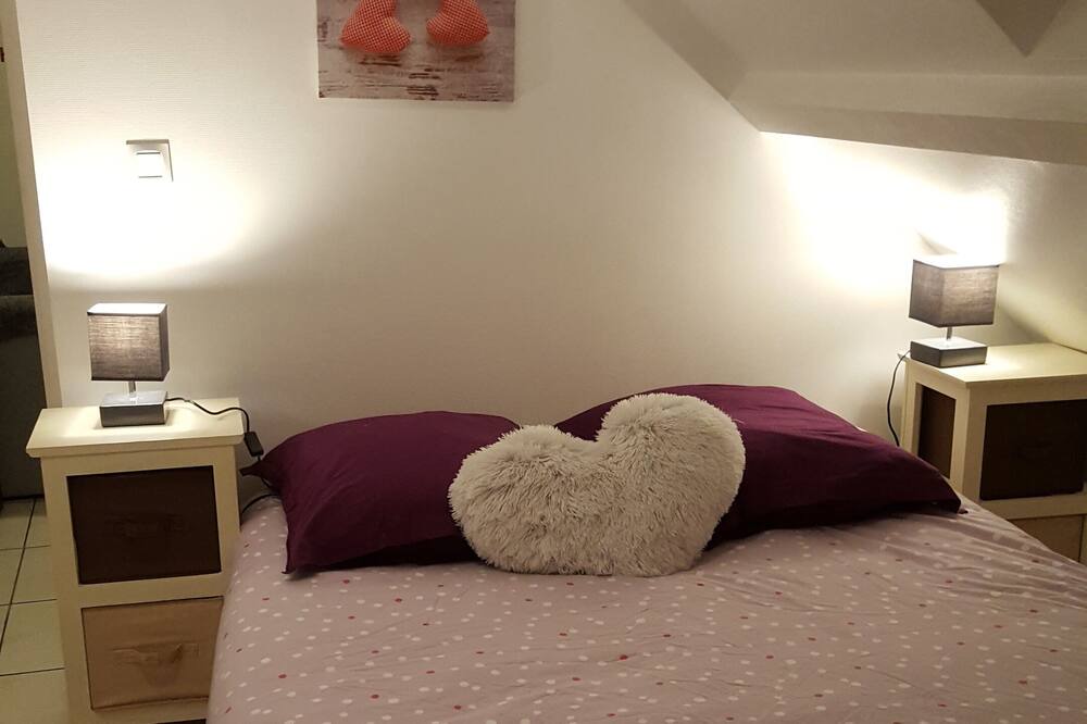 Photo of Bedroom in Le Kremlin-Bicetre