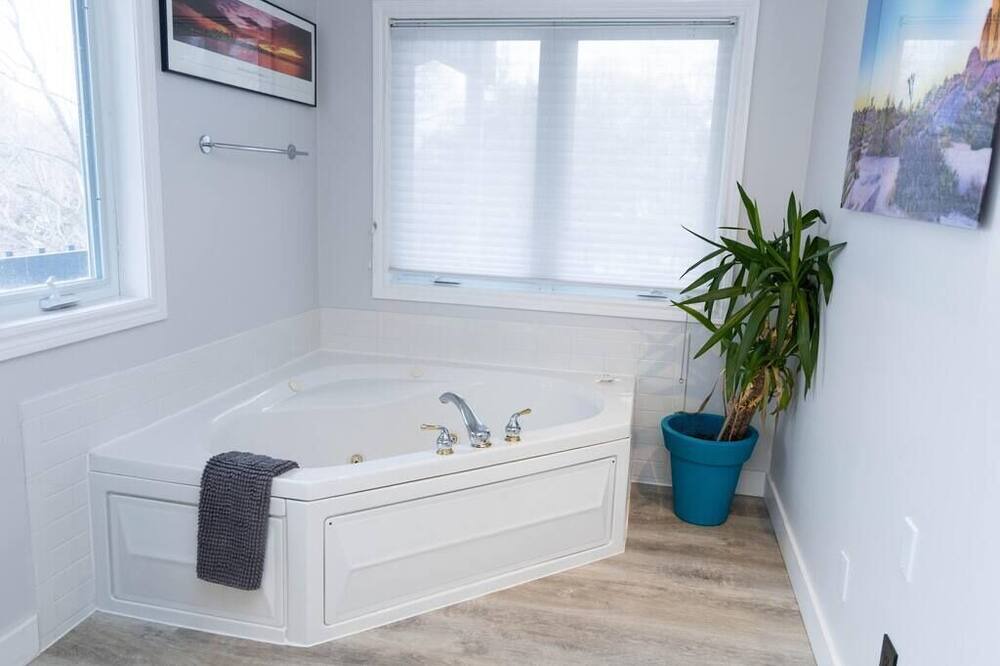 Photo of Bathroom in Picton