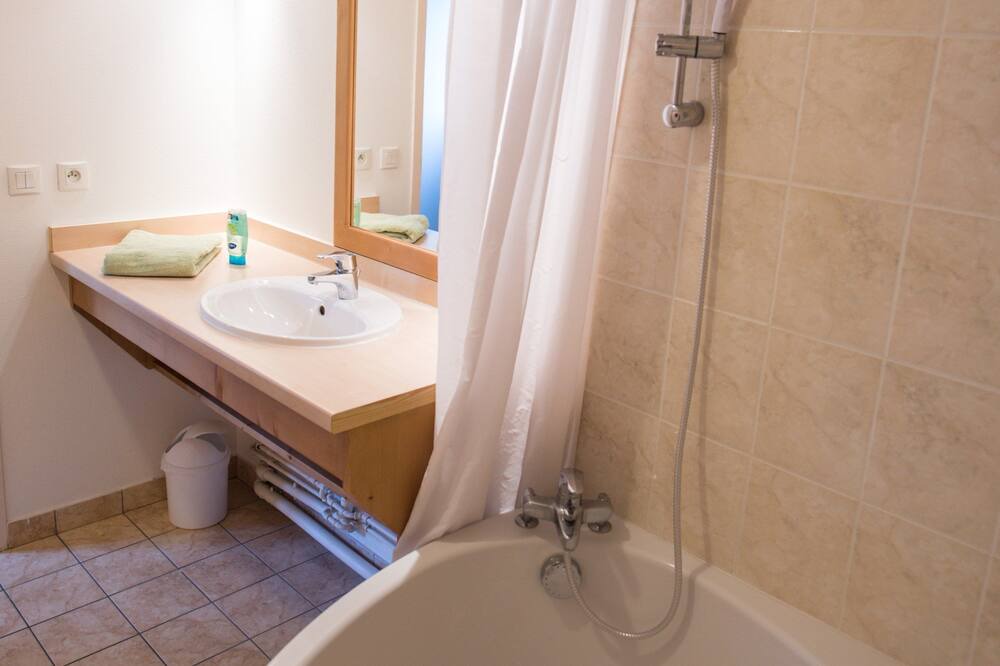 Photo of Bathroom in Giez