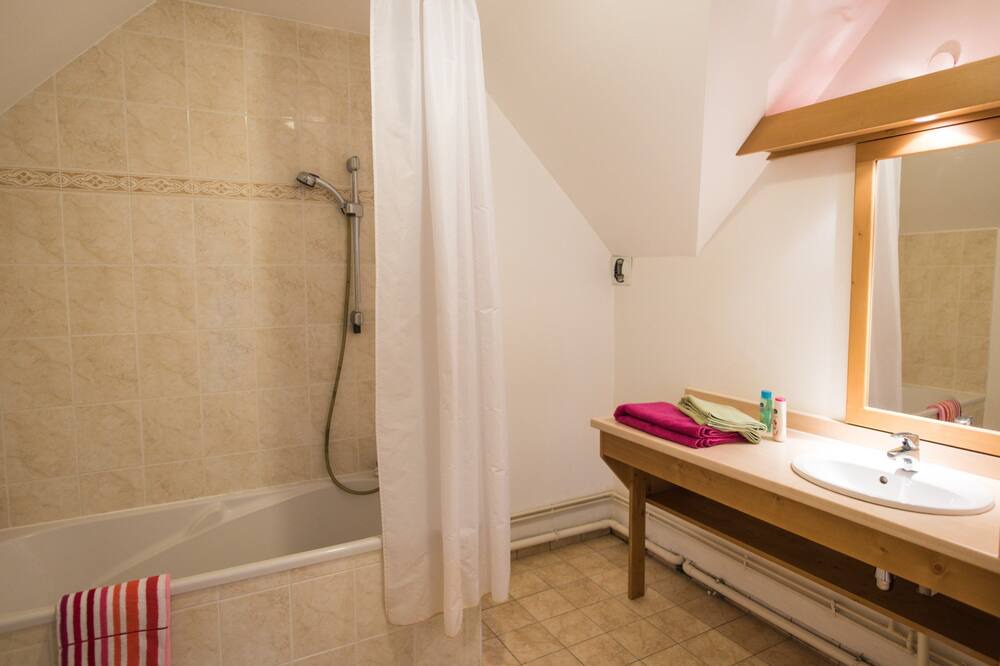 Photo of Bathroom in Giez