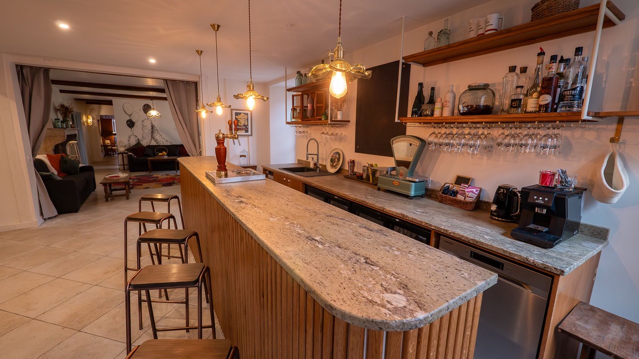 Photo of Others in Flavigny-sur-Ozerain