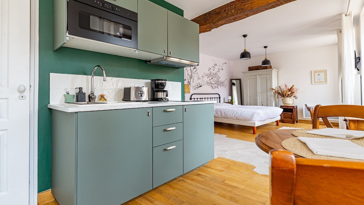 Photo of Others in Flavigny-sur-Ozerain