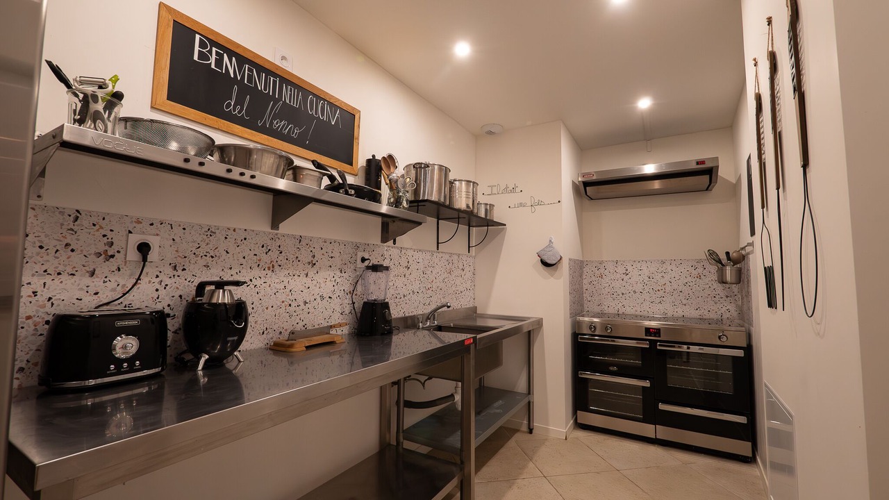 Photo of Others in Flavigny-sur-Ozerain