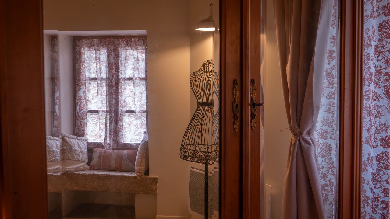 Photo of Others in Flavigny-sur-Ozerain