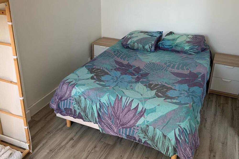 Photo of Bedroom in Residence Las Rebes Batiment