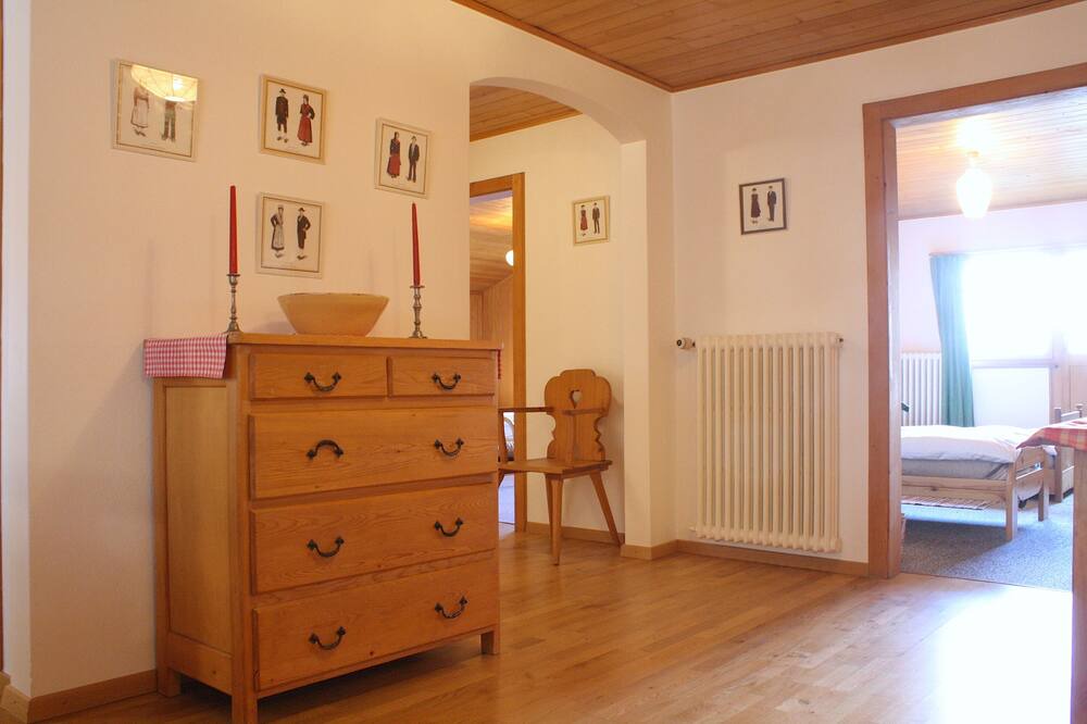 Photo of Bedroom in Noes