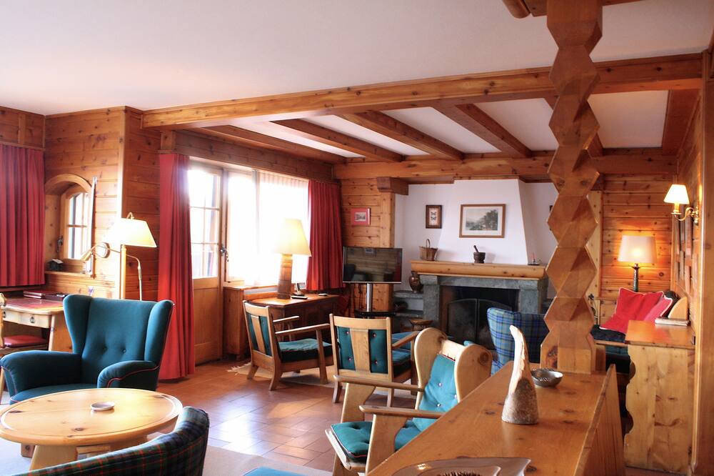 Photo of Livingroom in Noes