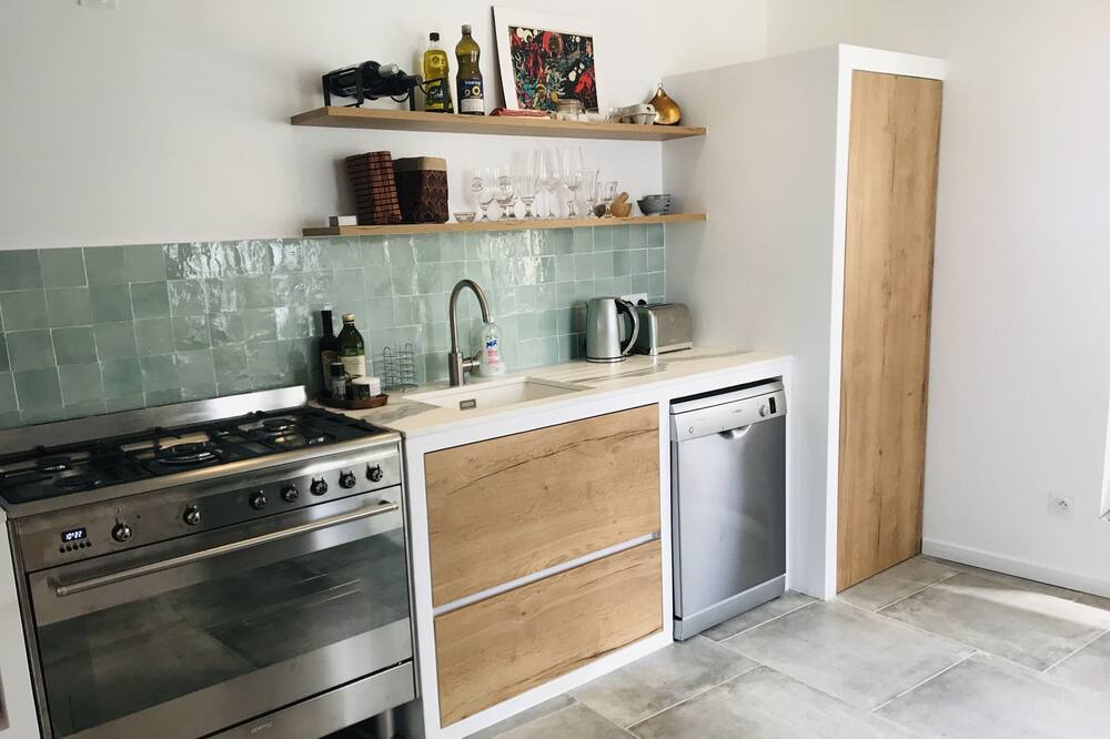 Photo of Kitchen in Saint-Michel-en-Greve