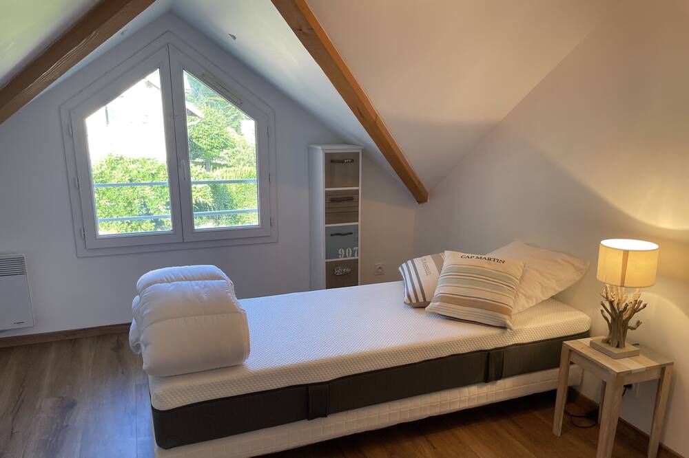 Photo of Bedroom in Savines-le-Lac