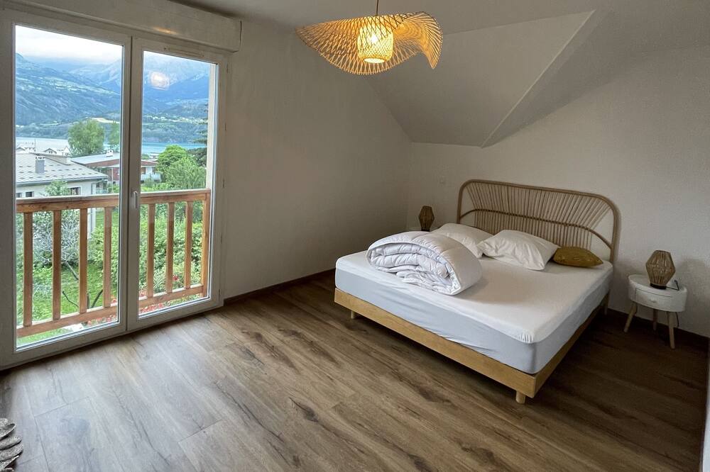 Photo of Bedroom in Savines-le-Lac