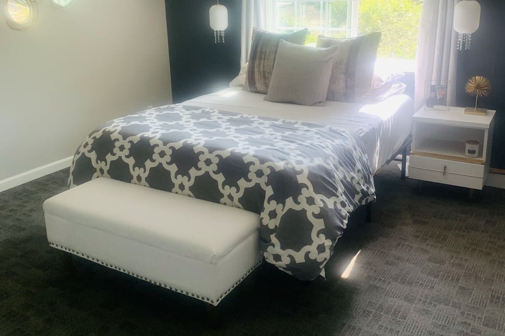 Photo of Bedroom in Oak Park