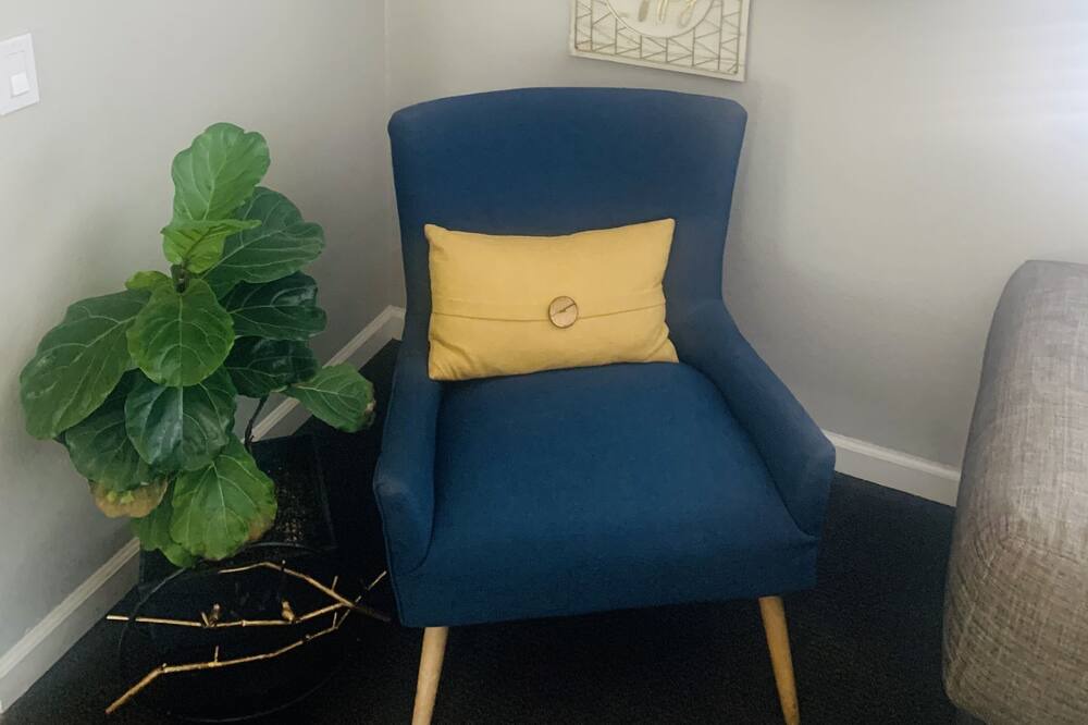 Photo of Livingroom in Oak Park