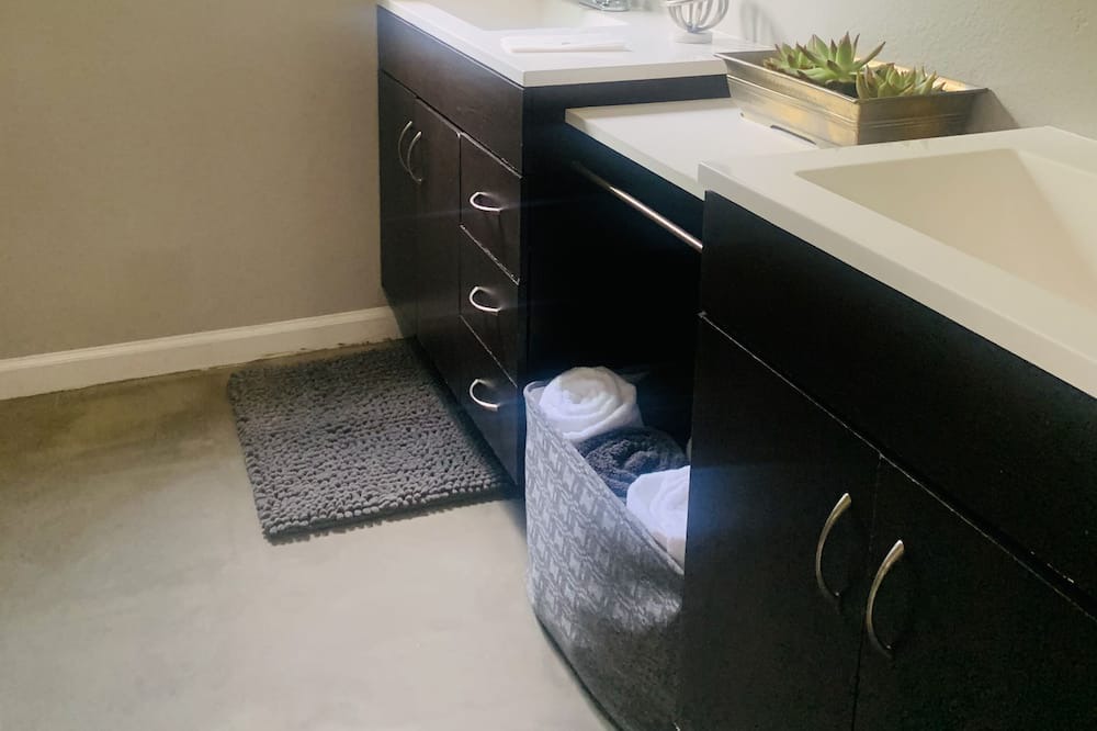 Photo of Bedroom in Oak Park