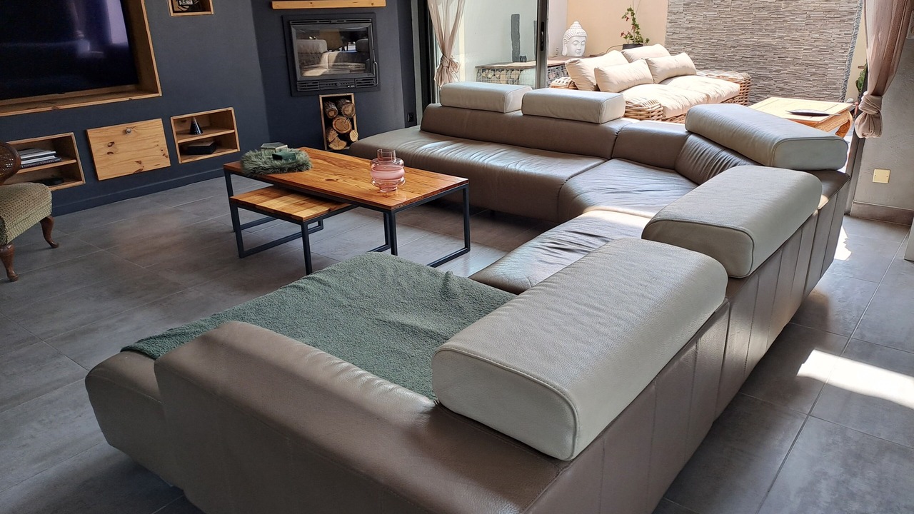Photo of Livingroom in Montbazin