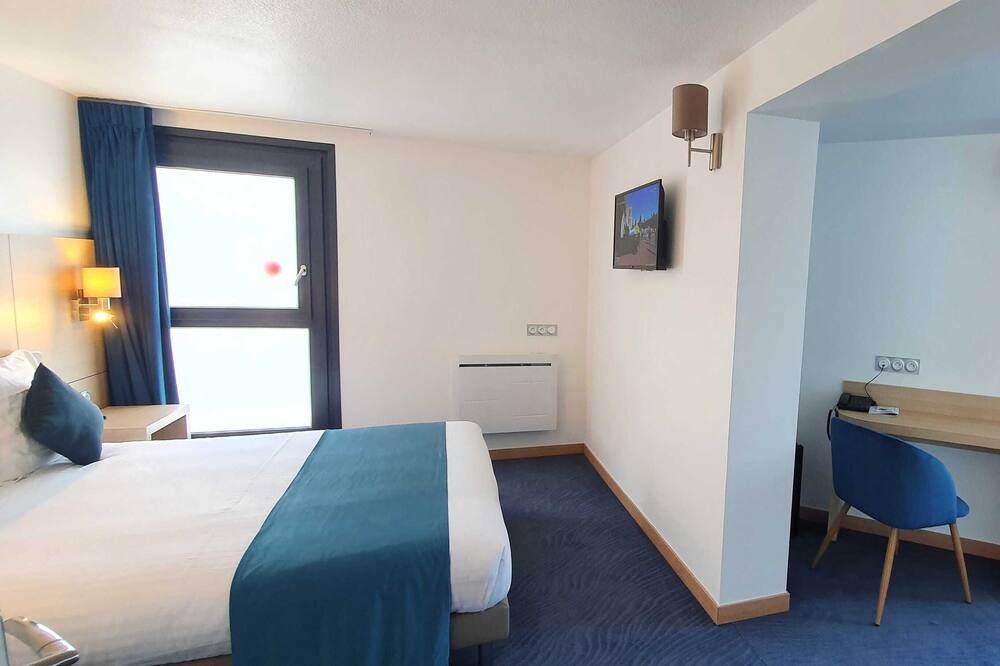 Photo of Bedroom in Coignieres