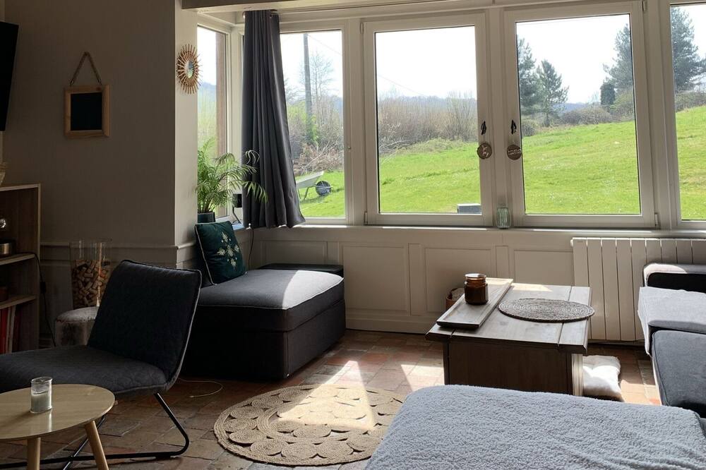 Photo of Livingroom in Ablon