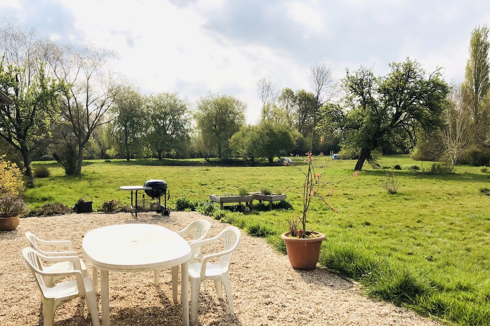 Photo of Outdoor in La Poterie-Mathieu