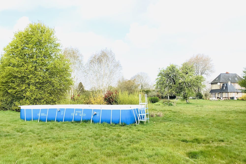 Photo of Outdoor in La Poterie-Mathieu