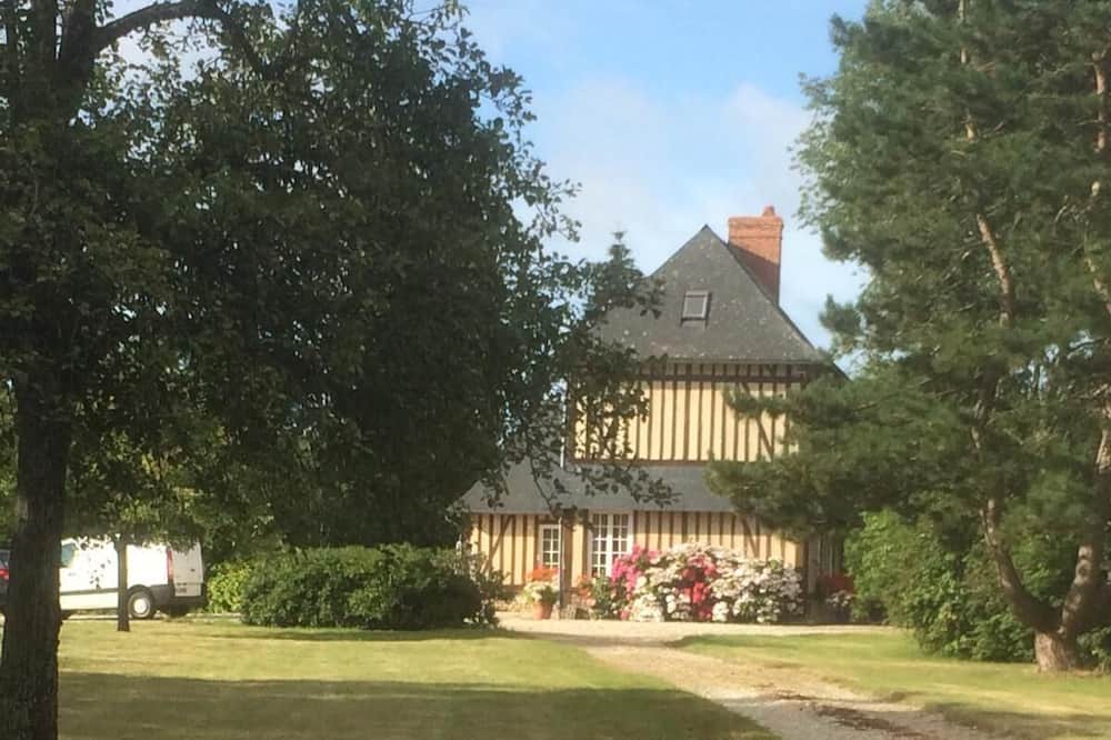 Photo of Others in La Poterie-Mathieu