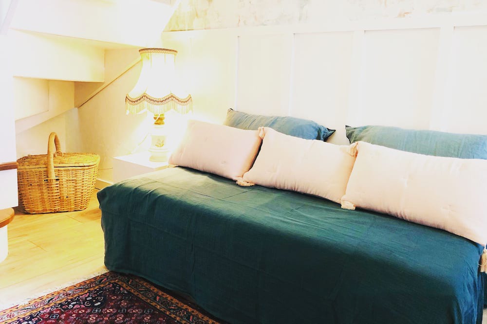 Photo of Livingroom in La Poterie-Mathieu