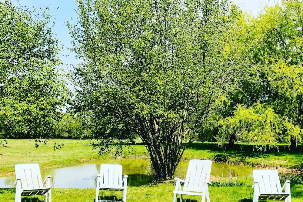 Photo of Outdoor in La Poterie-Mathieu