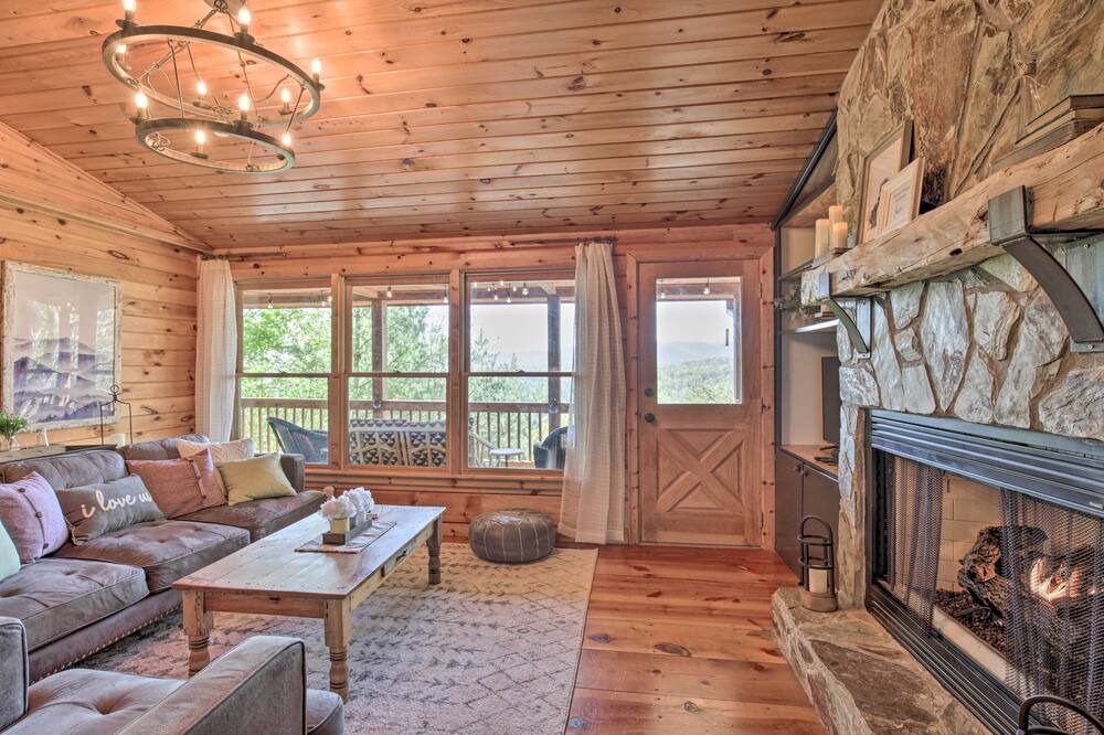 Photo of Livingroom in Hidden Lake