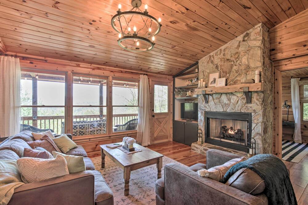 Photo of Livingroom in Hidden Lake