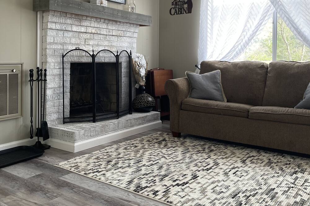 Photo of Livingroom in Broadway