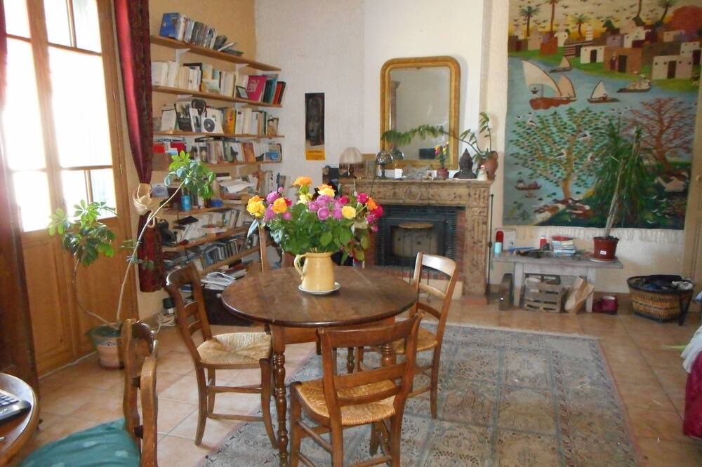 Photo of Livingroom in Montesquieu-des-Alberes