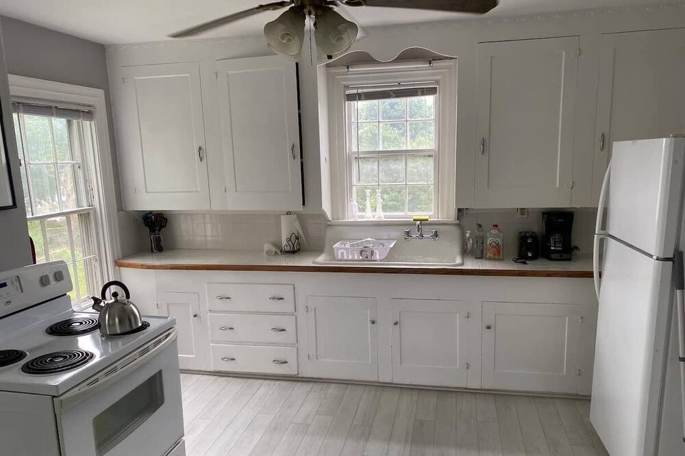 Photo of Kitchen in Warren