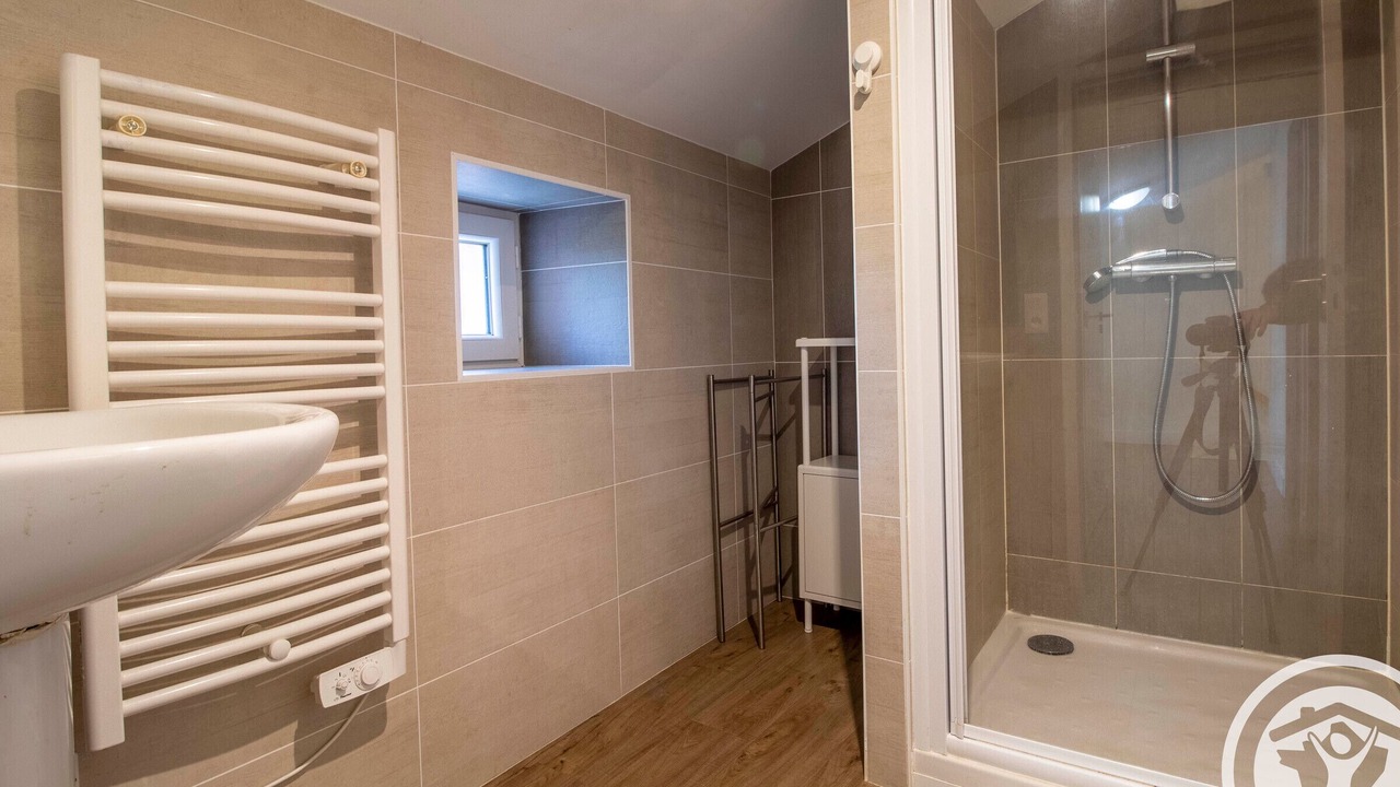 Photo of Bathroom in Saint-Georges-des-Gardes