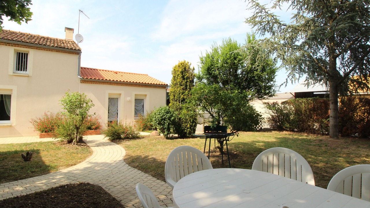 Photo of Outdoor in Saint-Georges-des-Gardes