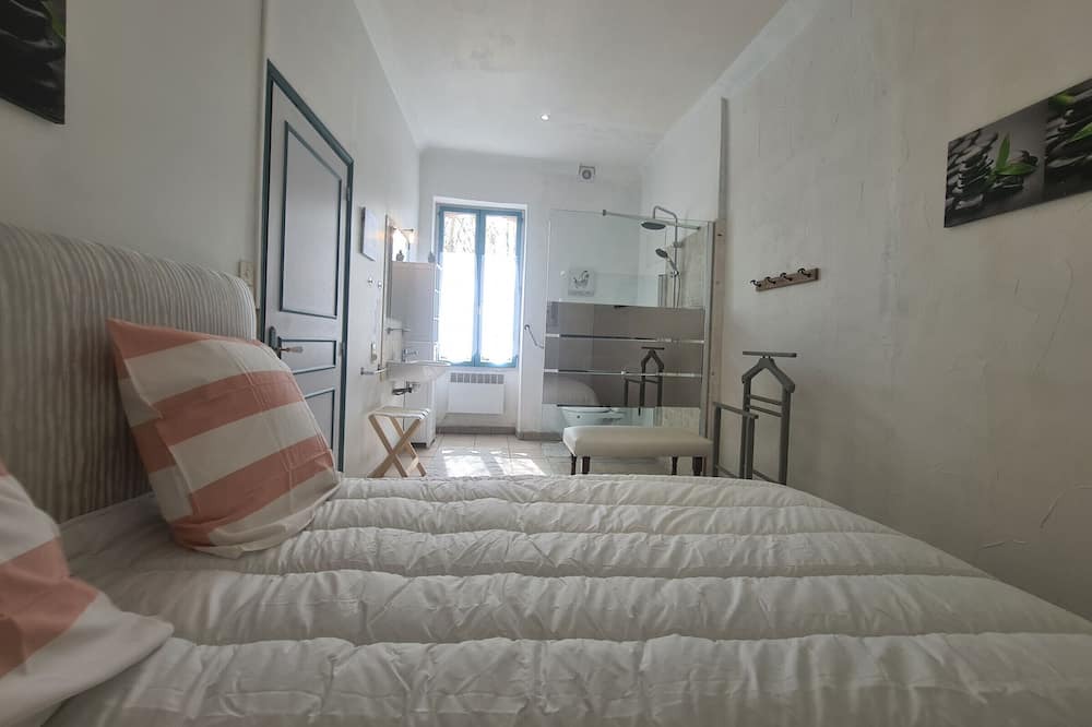 Photo of Bedroom in Le Blanc