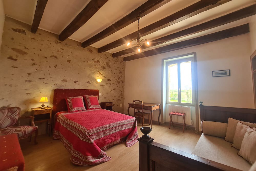 Photo of Bedroom in Le Blanc