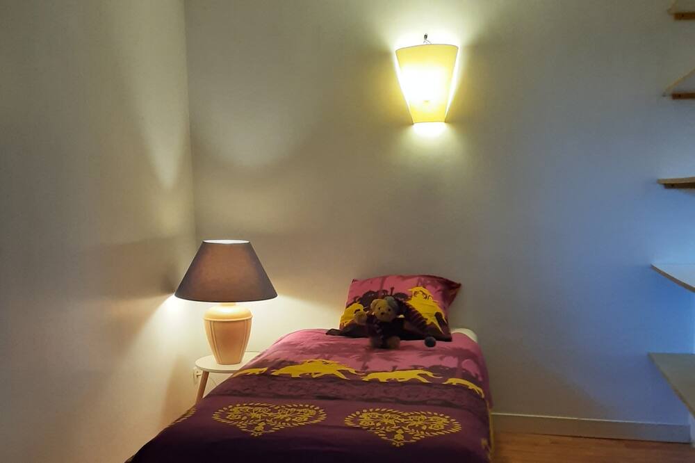 Photo of Bedroom in La Roche-sur-Yon