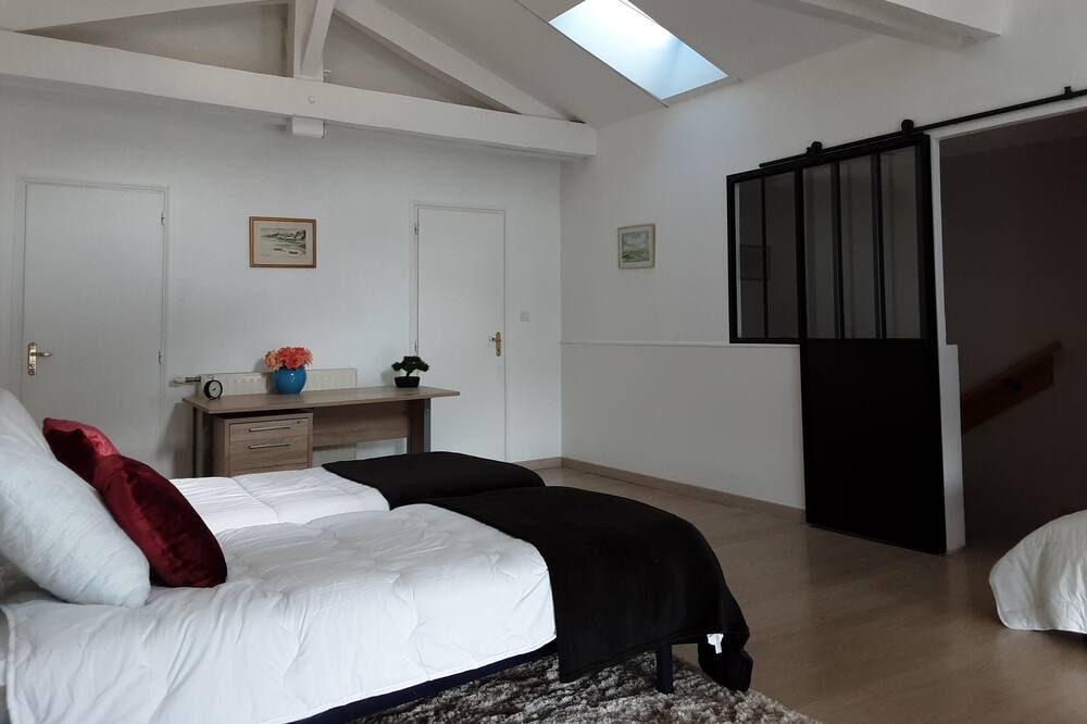 Photo of Bedroom in La Roche-sur-Yon