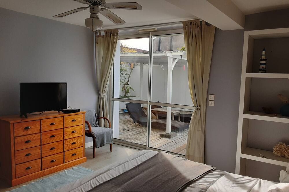 Photo of Bedroom in La Roche-sur-Yon