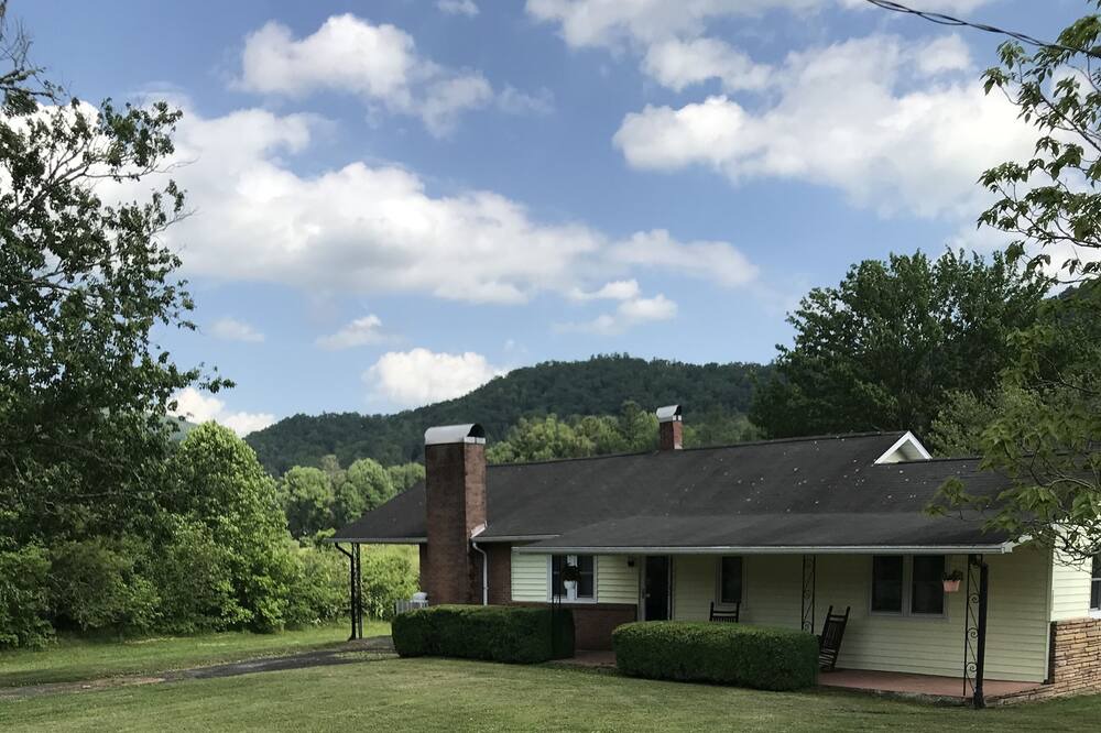 Photo of Outdoor in Penrose