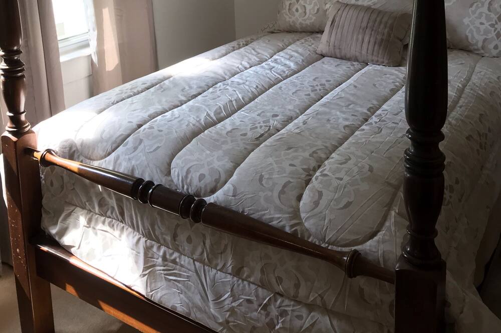 Photo of Bedroom in Penrose