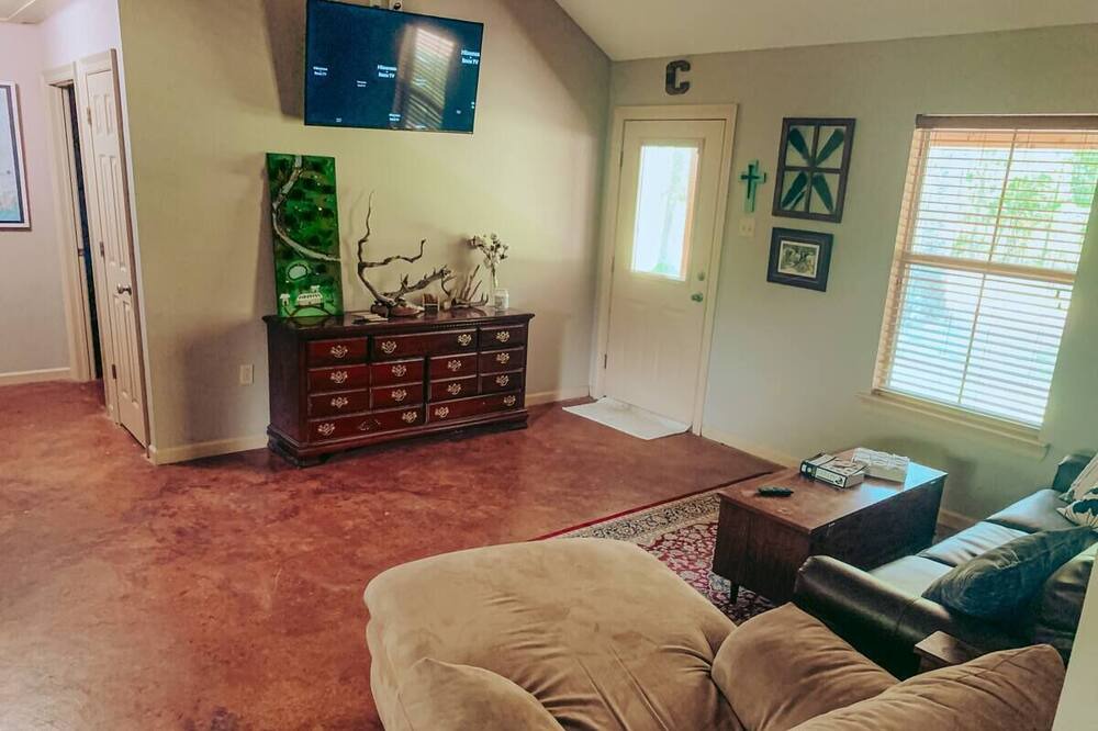 Photo of Livingroom in McCall Creek